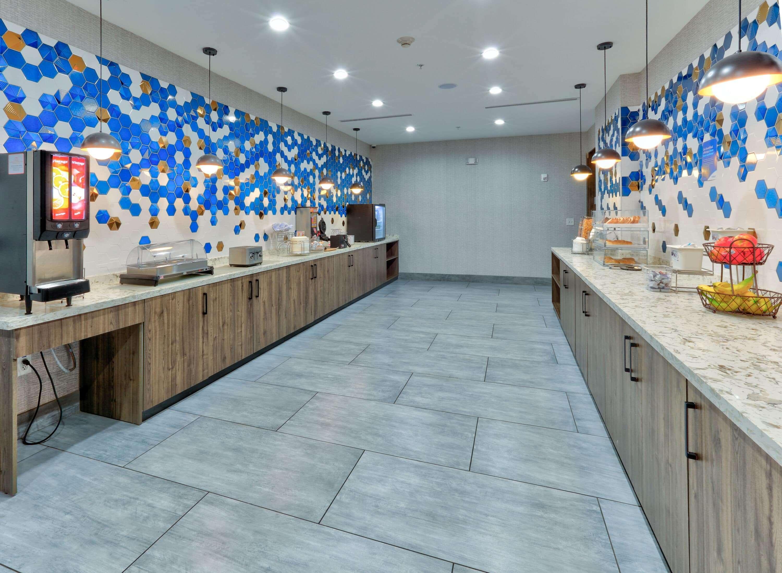 La Quinta Inn & Suites By Wyndham Dallas/Fairpark Zewnętrze zdjęcie