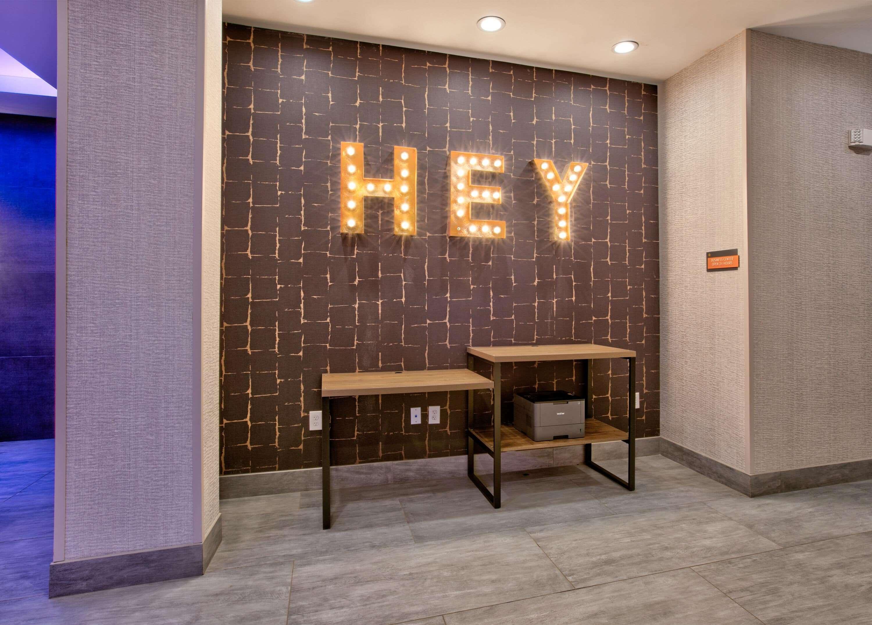 La Quinta Inn & Suites By Wyndham Dallas/Fairpark Zewnętrze zdjęcie