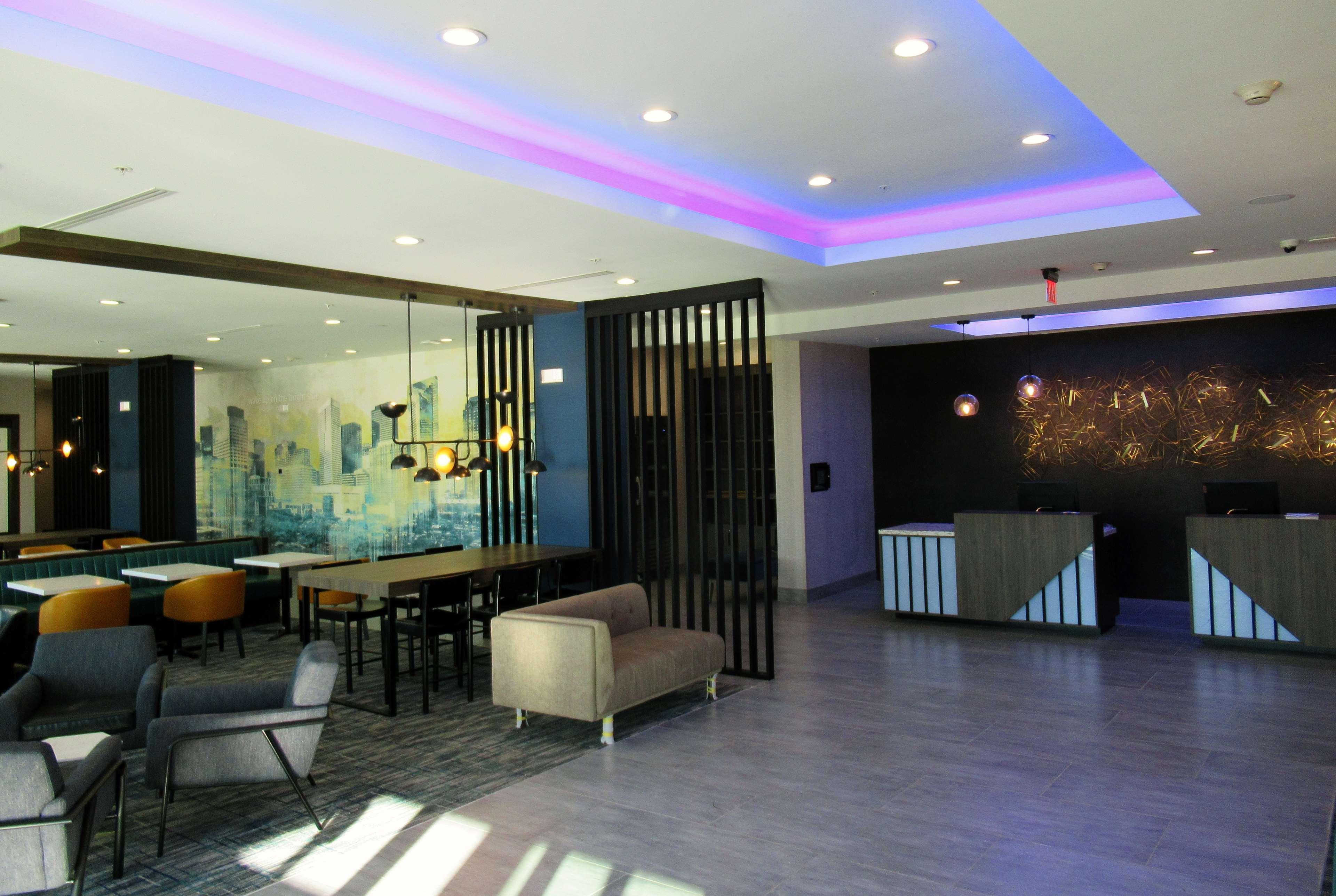 La Quinta Inn & Suites By Wyndham Dallas/Fairpark Zewnętrze zdjęcie